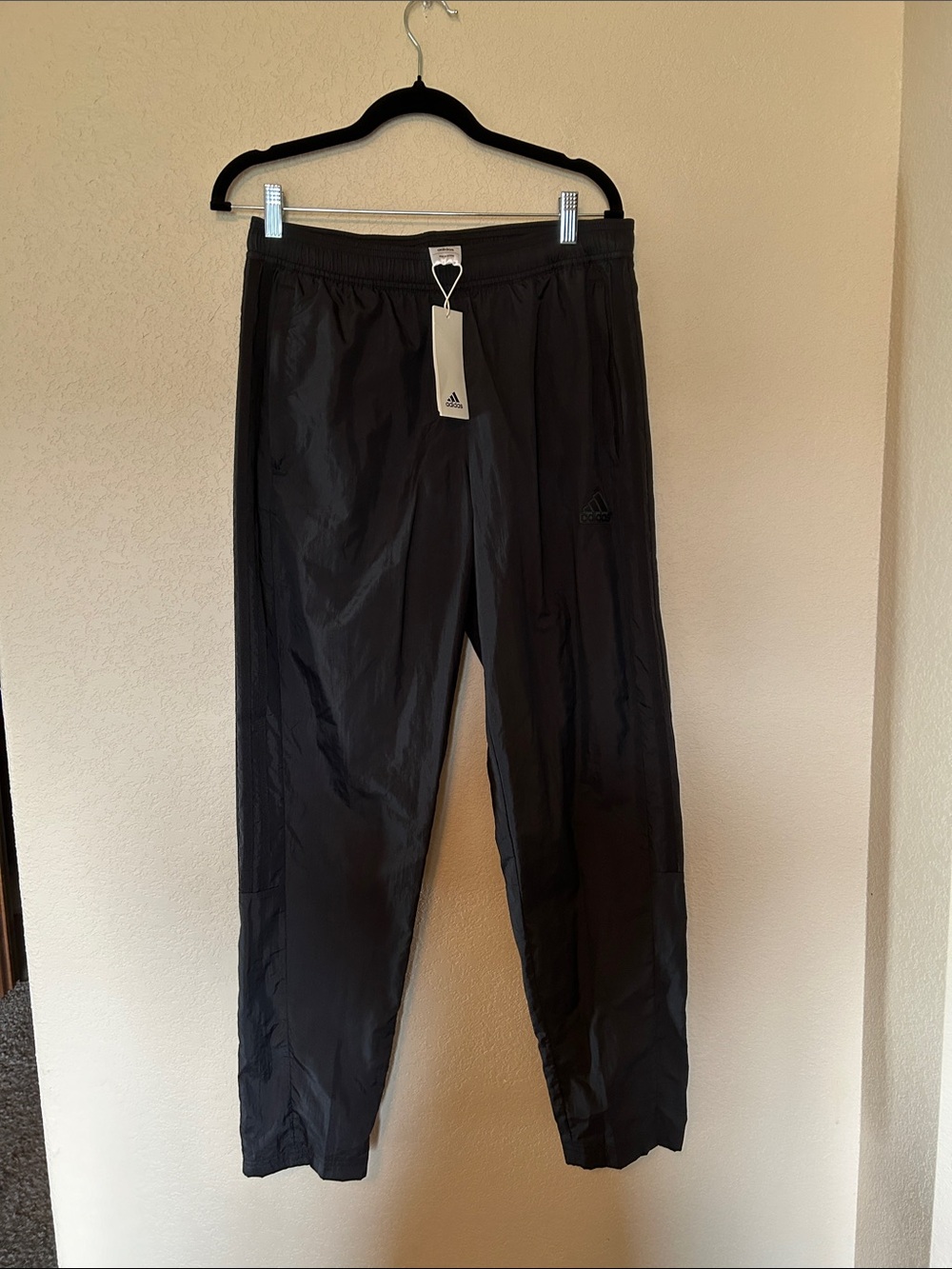 NWT Adidas Tiro Woven Training Pants Black Men’s Medium Athletic Track Joggers